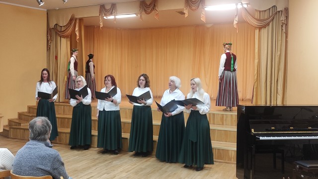 Ziemassvētku ieskaņu koncerts "Mēs gaidām!" Codē